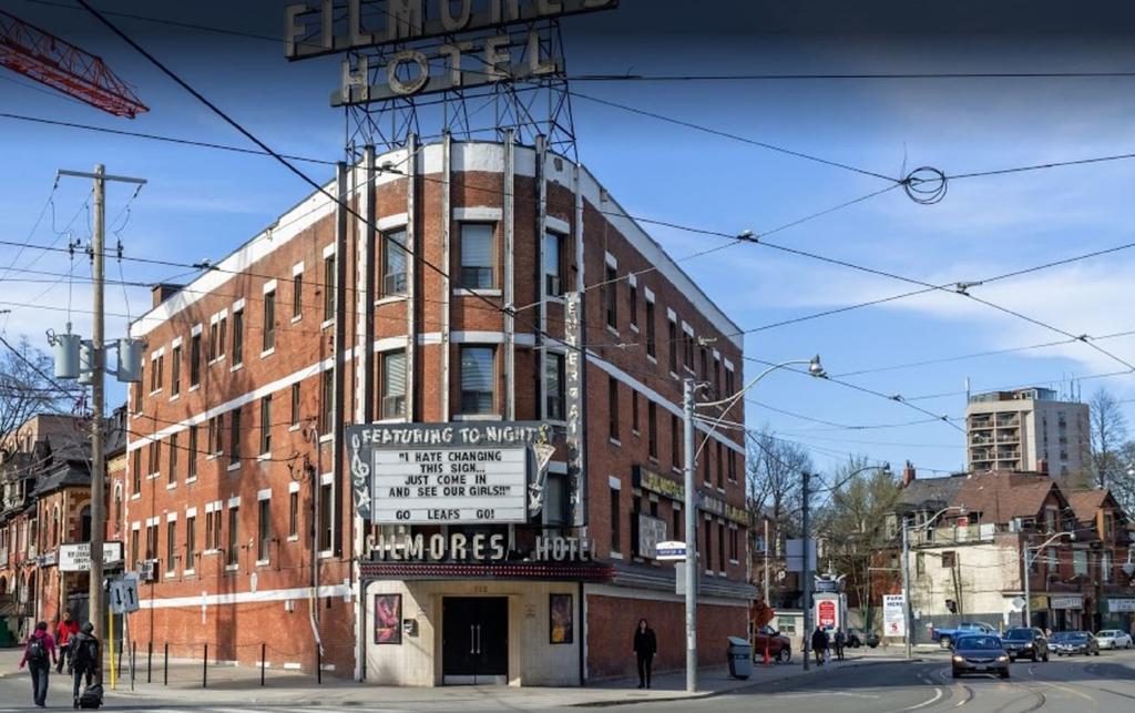 Filmores Hotel Торонто Екстериор снимка